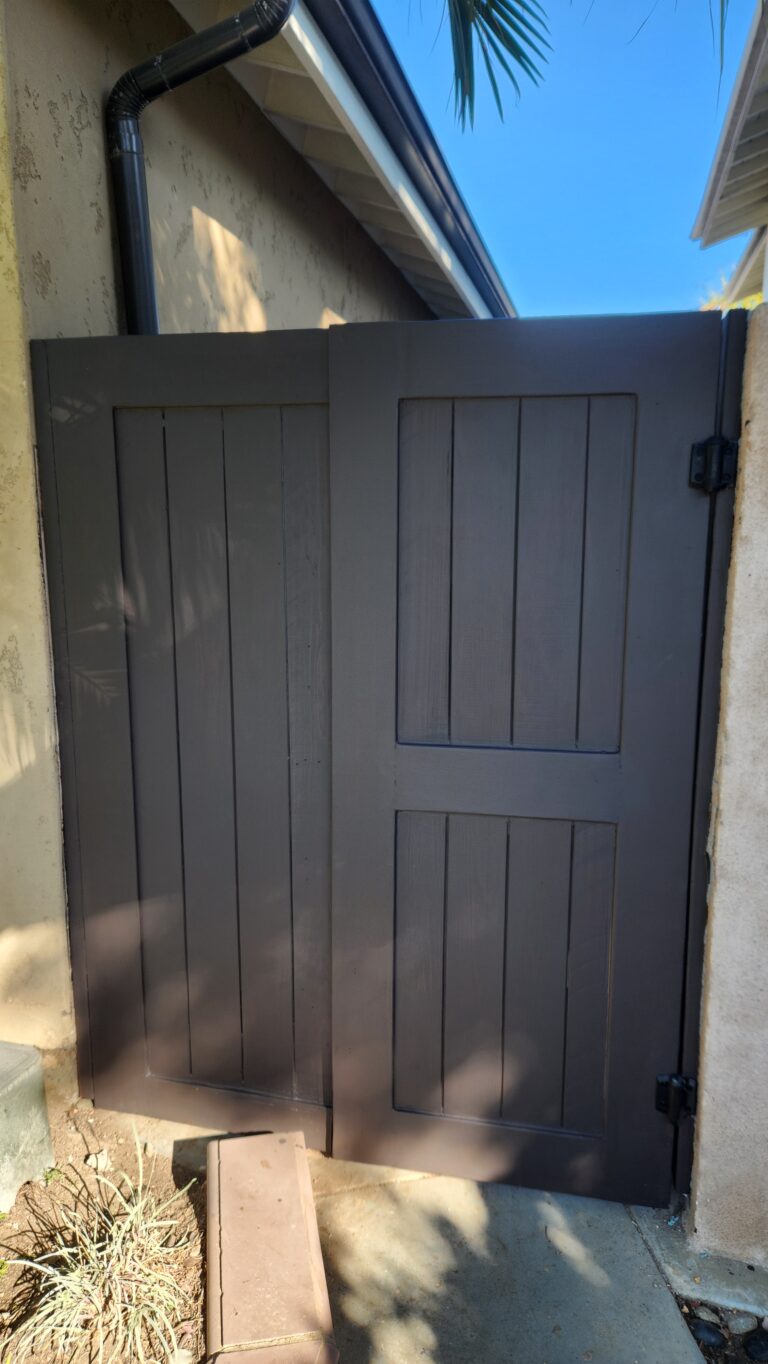 Gate